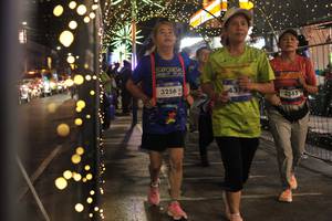 BIB: 437, 3345
                            <button type="button" onclick="openModal(26220477)" class="btn btn-primary btn-sm float-right btn-popup" data-toggle="modal" data-target=".modal-high-quality">
                        <i class="fas fa-shopping-cart"></i> Add to Cart
                    </button>
                                            <button type="button" onclick="isThisMe(26220477, true)" class="btn btn-success btn-sm float-right btn-popup btn-isme hidden" data-toggle="tooltip" data-placement="bottom" title="นี่คือรูปของคุณใช่ไหม คลิกที่นี่เพื่อเอาเข้าอัลบั้ม">
                        <i class="fas fa-plus"></i> Add to album
                    </button>
                    <button type="button" onclick="isThisMe(26220477, false)" class="btn btn-warning btn-sm float-right btn-popup btn-isnotme hidden">
                        <i class="fas fa-ban"></i> Remove from album
                    </button>